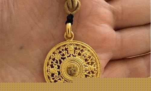 老凤祥和六福的金价哪个贵_老凤祥和六福黄金哪个好