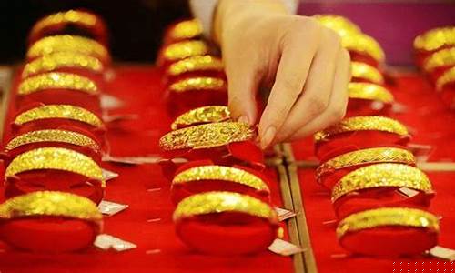 周大福周生生金价对比_周生生周大生周大福黄金饰品区别