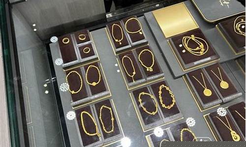周大福金价现在多少_周大福金价483克减